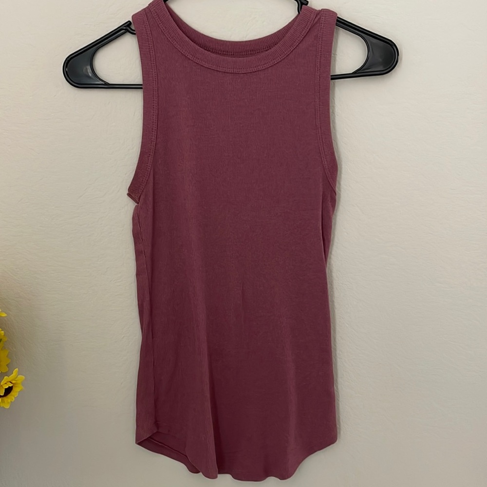 Women’s Ribbed Tank Top Size Small